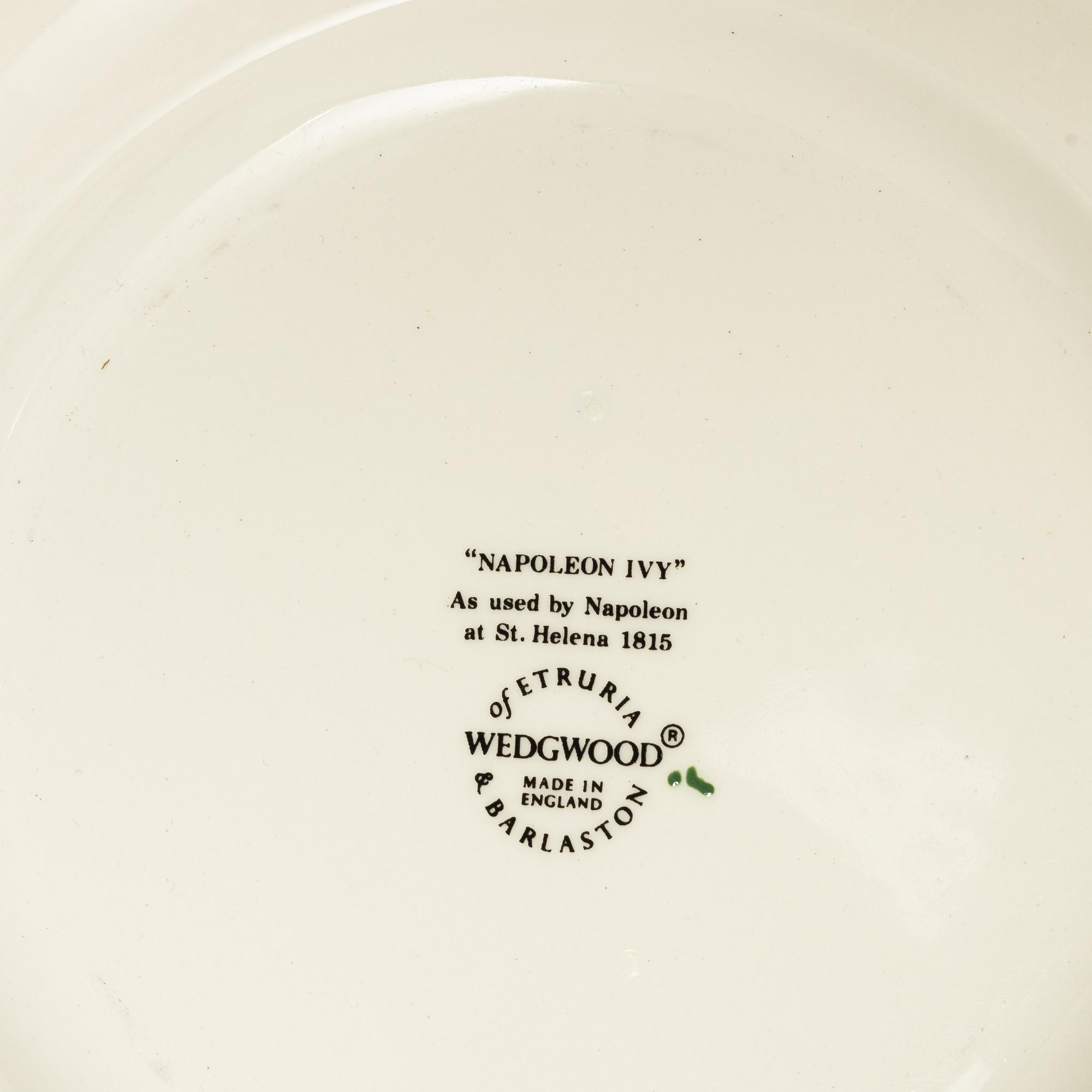 A 22-piece 'Napoleon Ivy' tea service, Wedgwood, England.