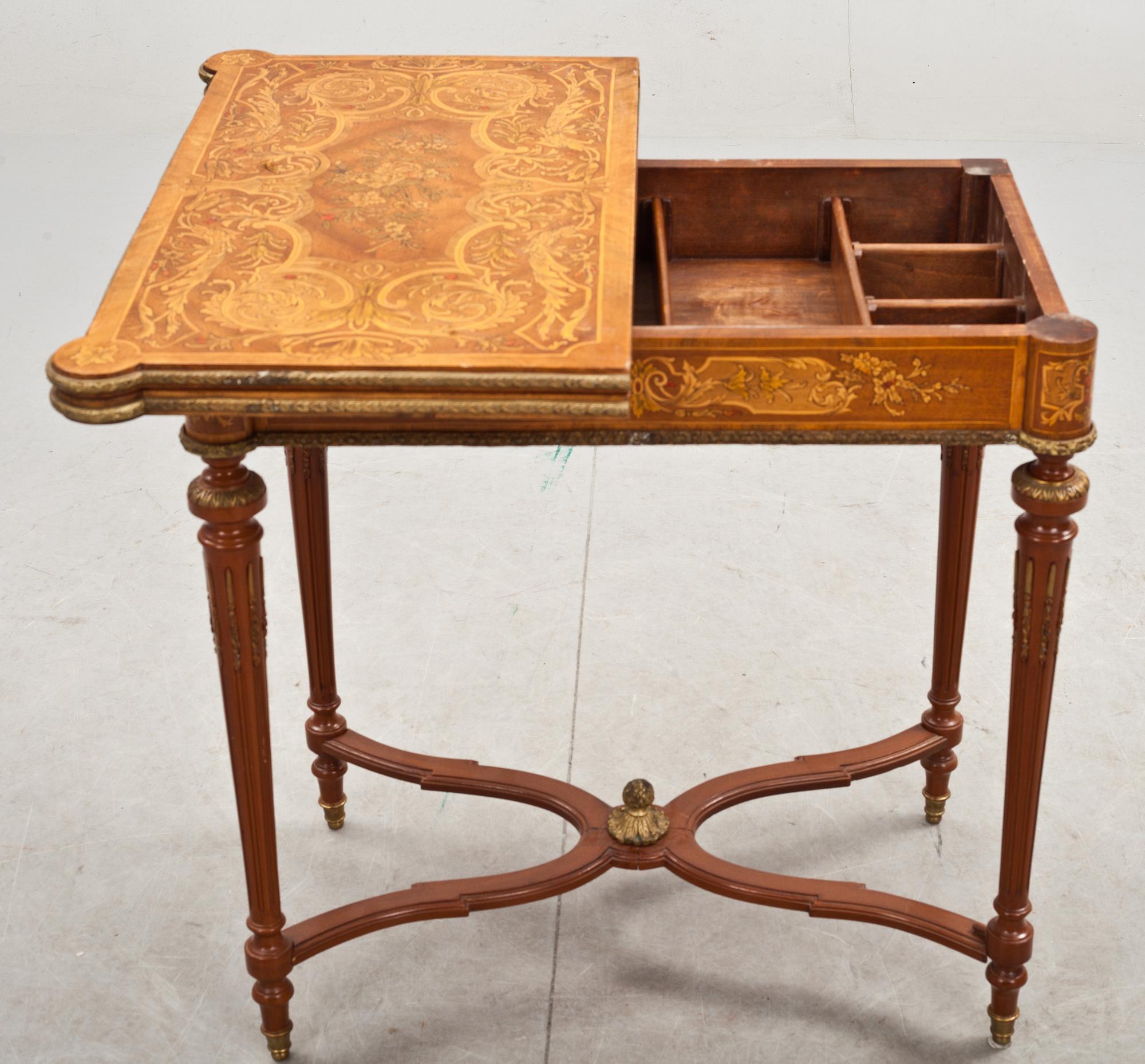 SPELBORD, Louis XVI-stil. 1900-talets mitt.