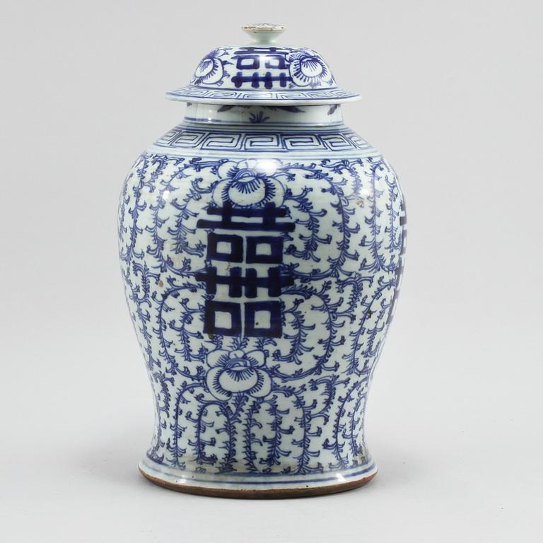 LOCKURNA, porslin, Kina, 1800-tal.
