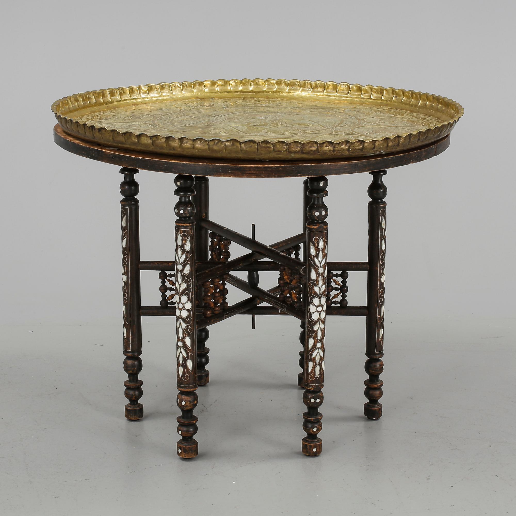 BRICKBORD, orientalisk, 1800-talets slut.