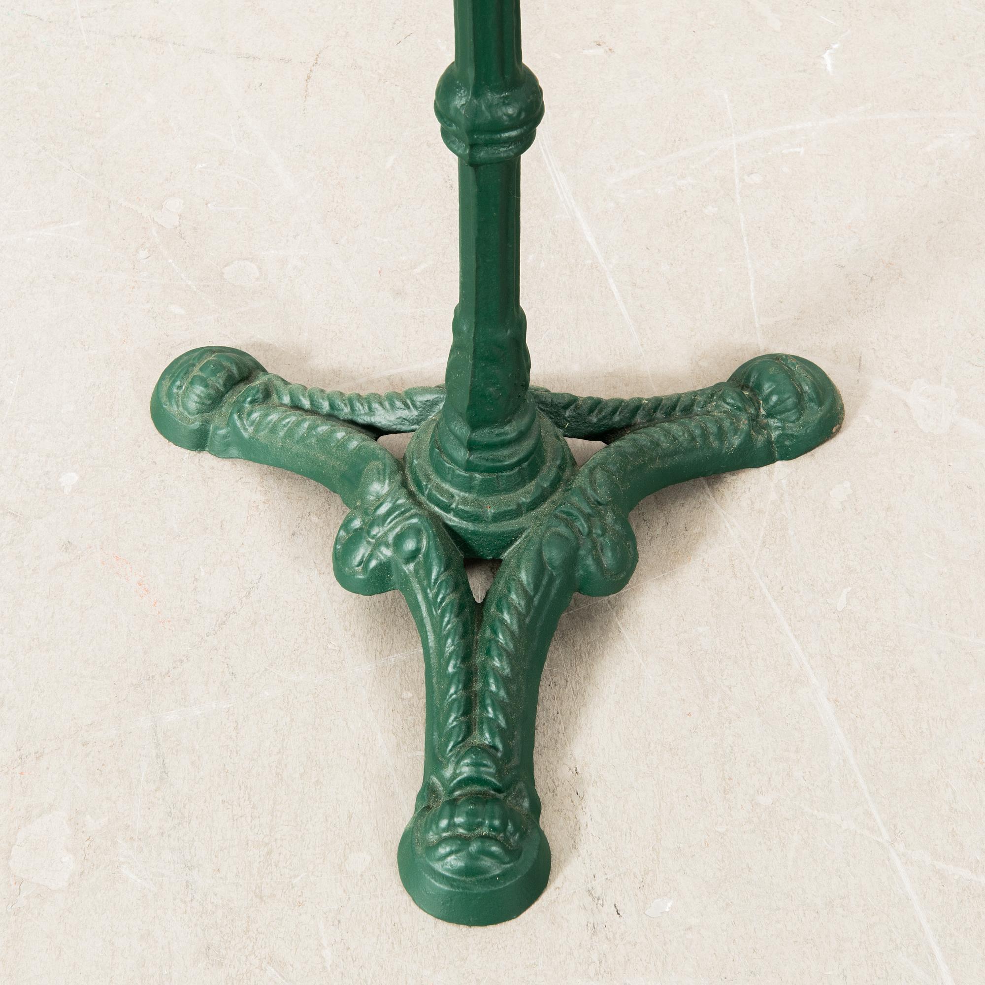 Trädgårdsbord 1900-talets andra hälft.