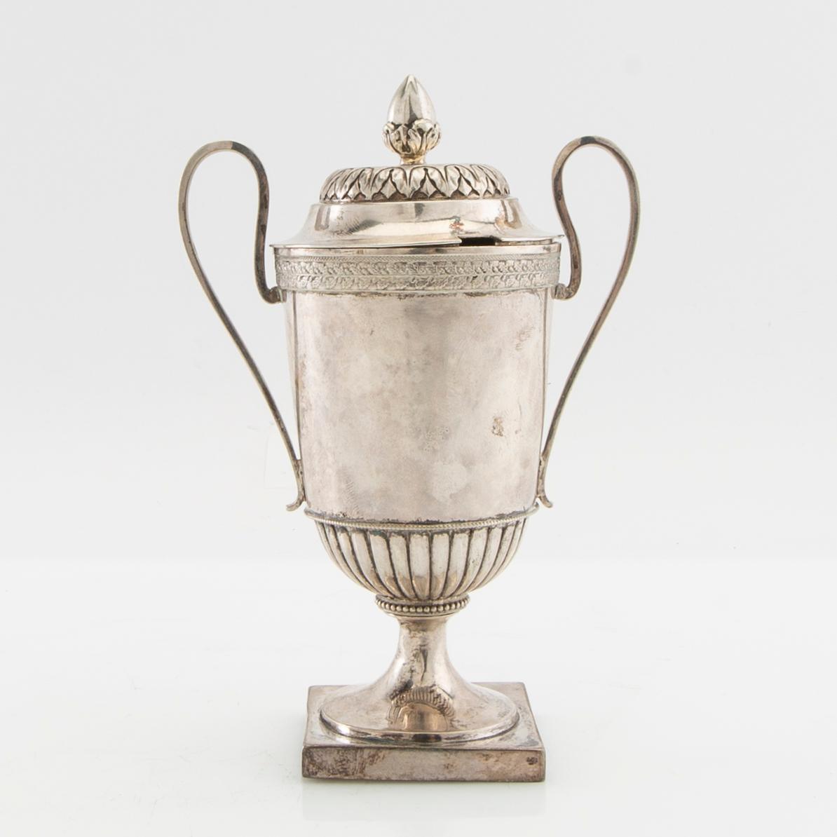 Senapskanna silver troligen England/Irland tidigt 1800-tal.