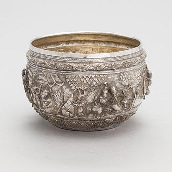 A repoussé silver bowl, first half of the 20th century, marked in Helsinki by Tillander.