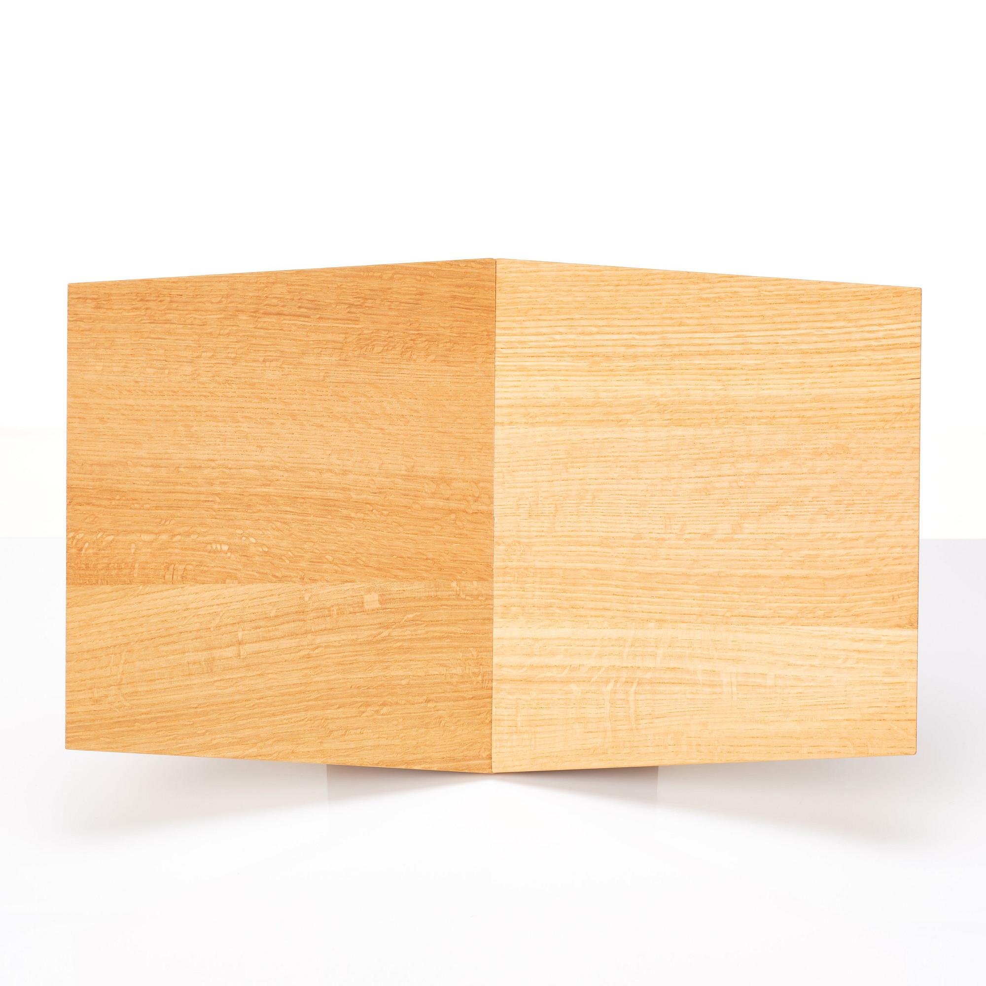 Claesson Koivisto Rune, "Objet d’Art, N°2", bokvagga, Time & Style, Japan, 2018.