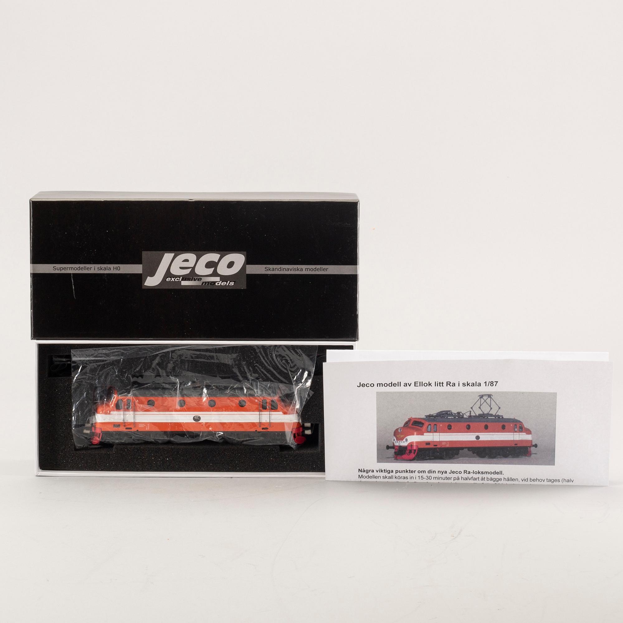 An electric locomotive litt Ra10-994 from Jeco, H0.