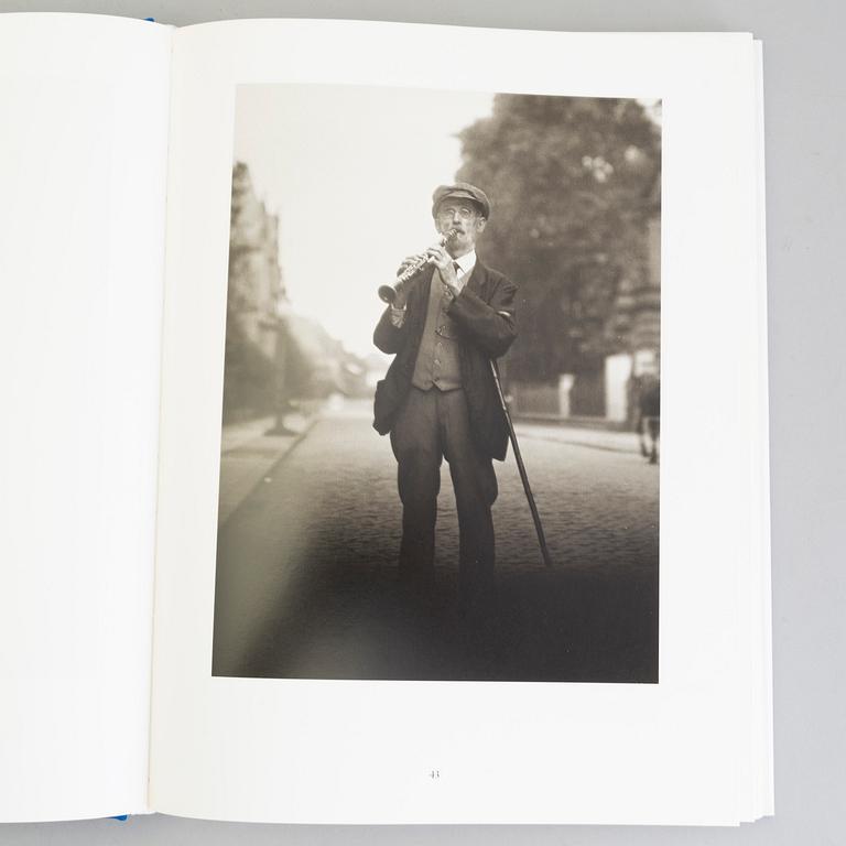 A set of 7 vol, August Sander: People of the 20th 
Century. 1-7. 2002.
