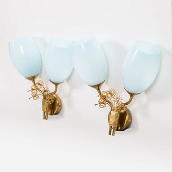 Paavo Tynell, a pair of mid-20th-century '9453' wall lights for Taito.