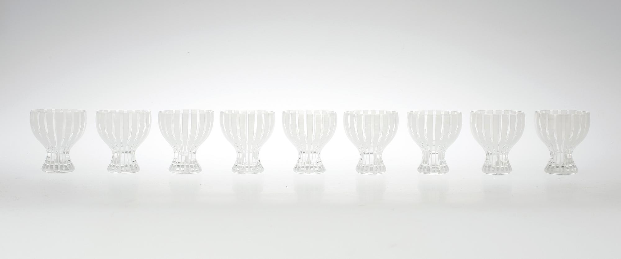 GLAS, 9 st, "Strikt", Bengt Orup, Johansfors.