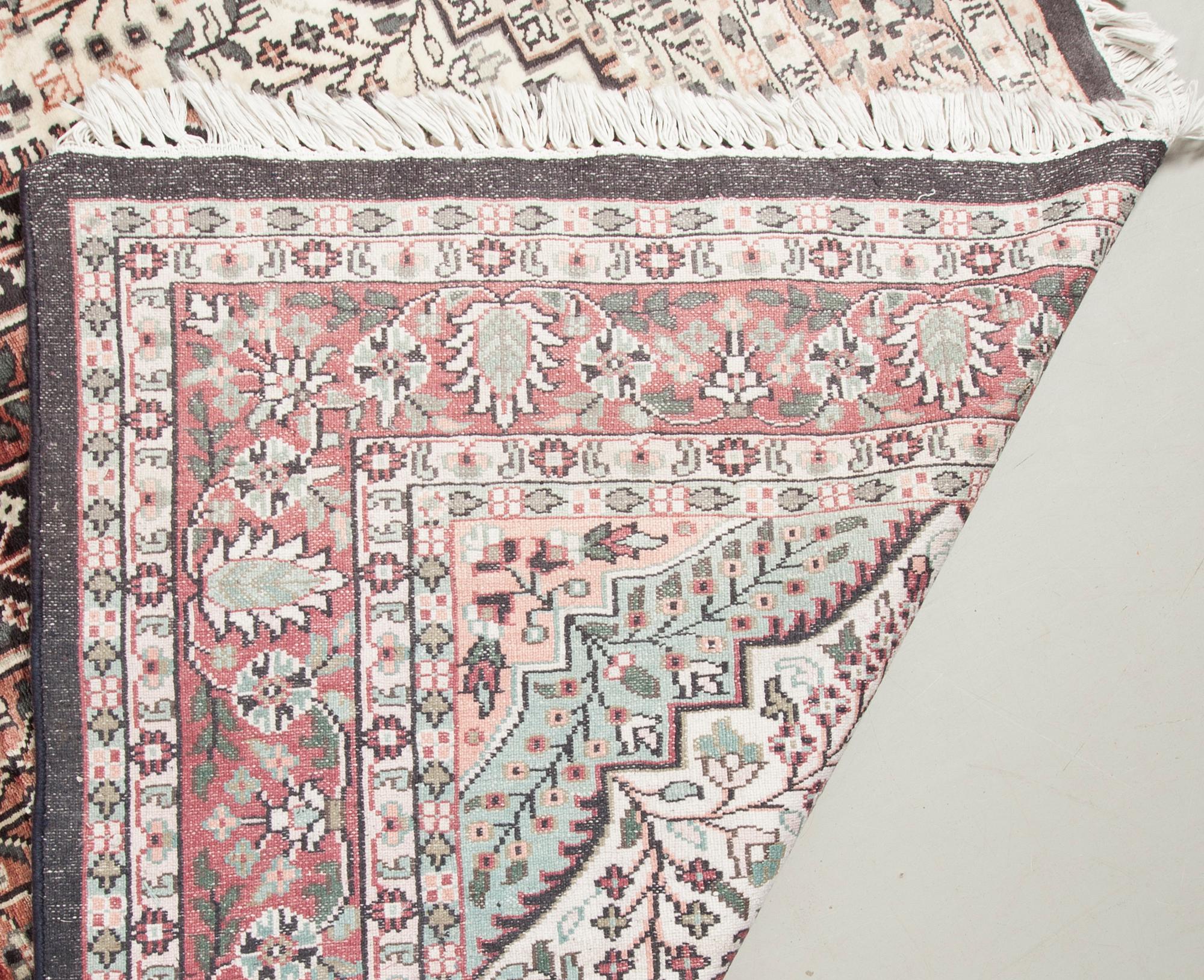 MATTA, Kashmir,  230 x 150 cm.