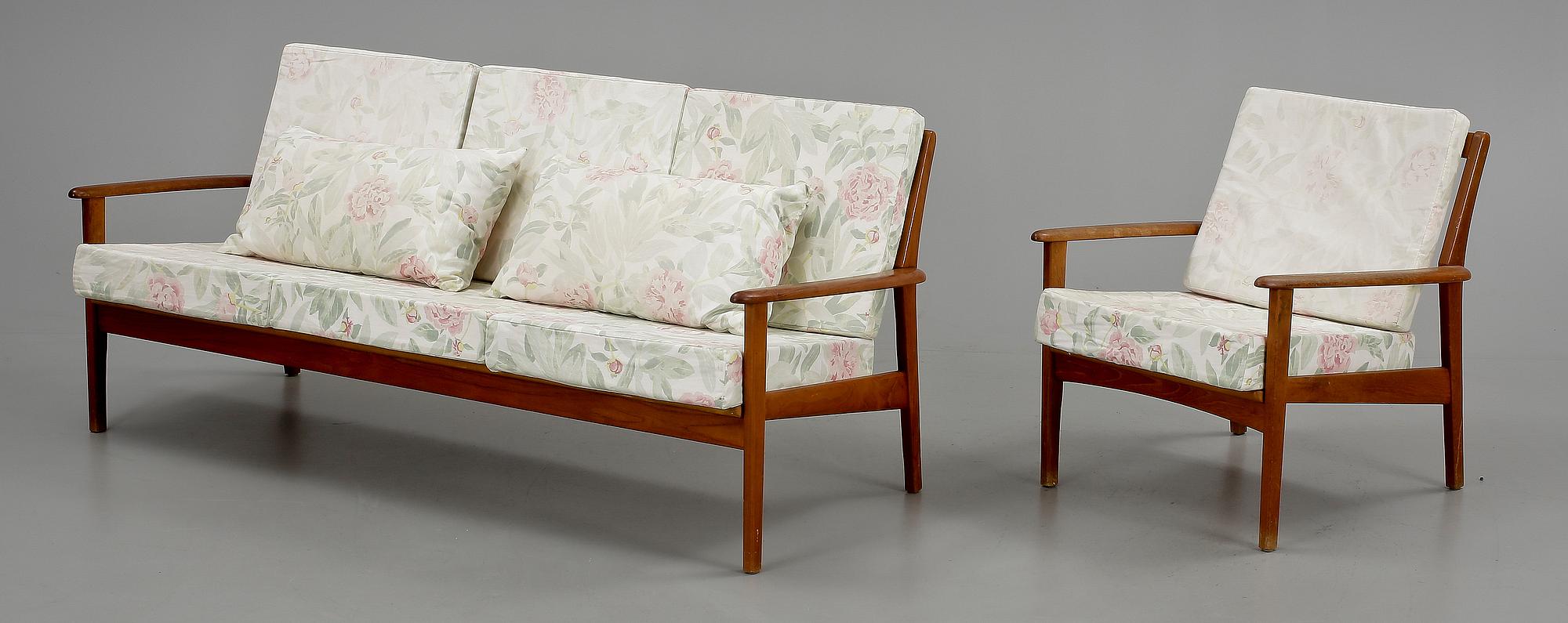 SOFFA samt FÅTÖLJ, troligen Svegards Markaryd, 1960/70-tal.