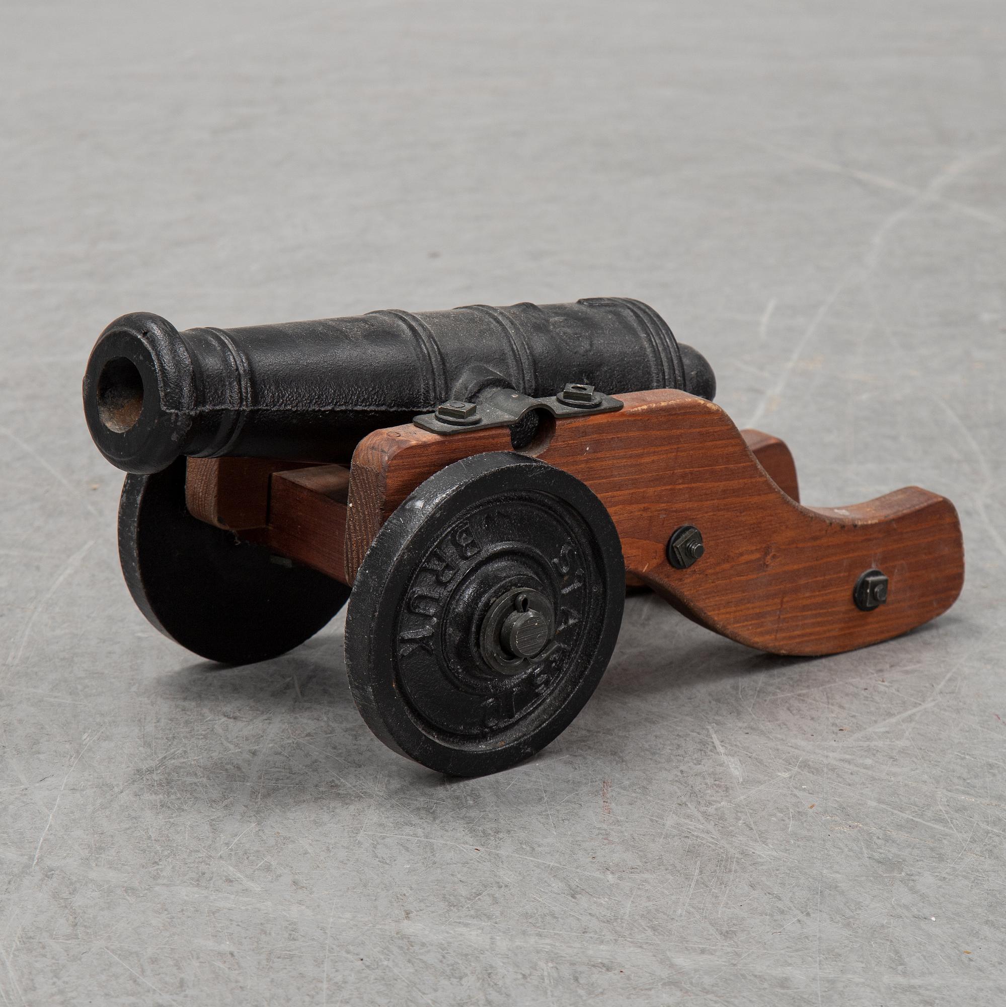 Two Swedish cast iron cannons, Stafsjö bruk, second half of the 20th century.