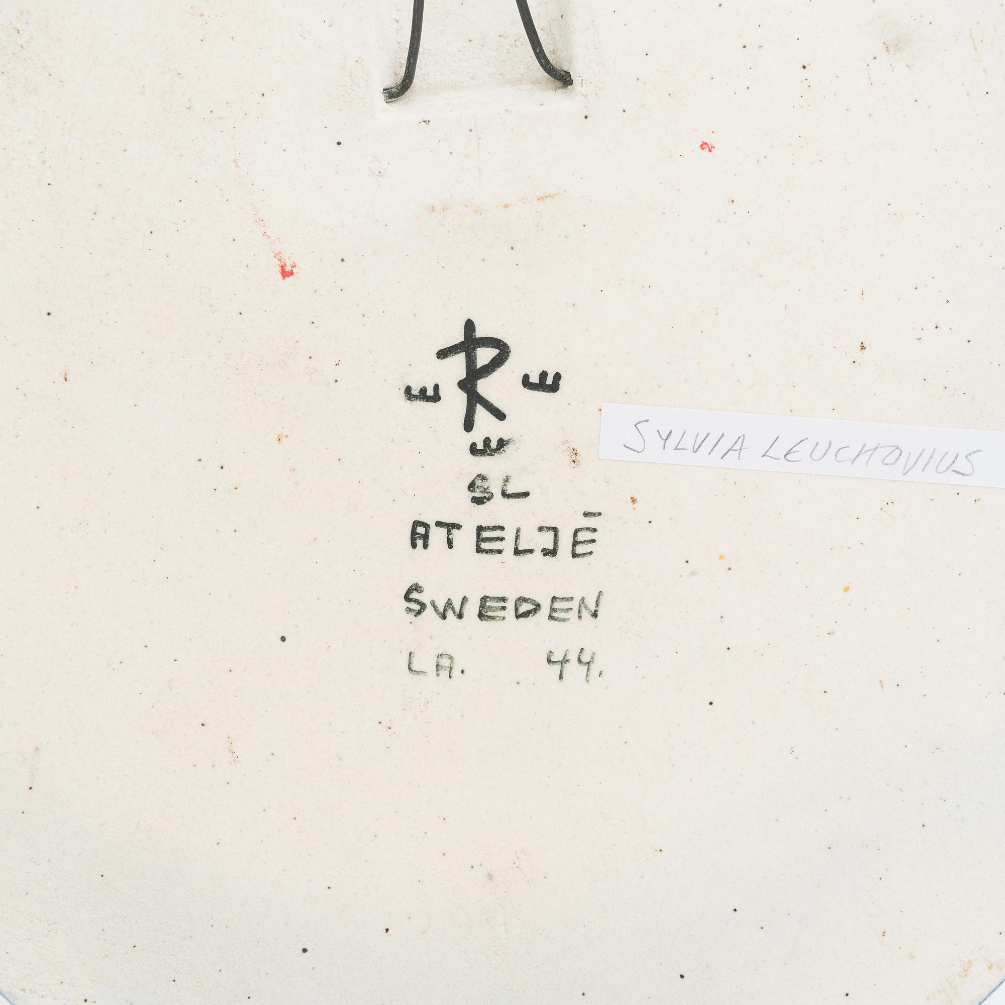 Sylvia Leuchovius, väggplakett, stengods, Rörstrand Ateljé, signerad SL märkt LA. 44.