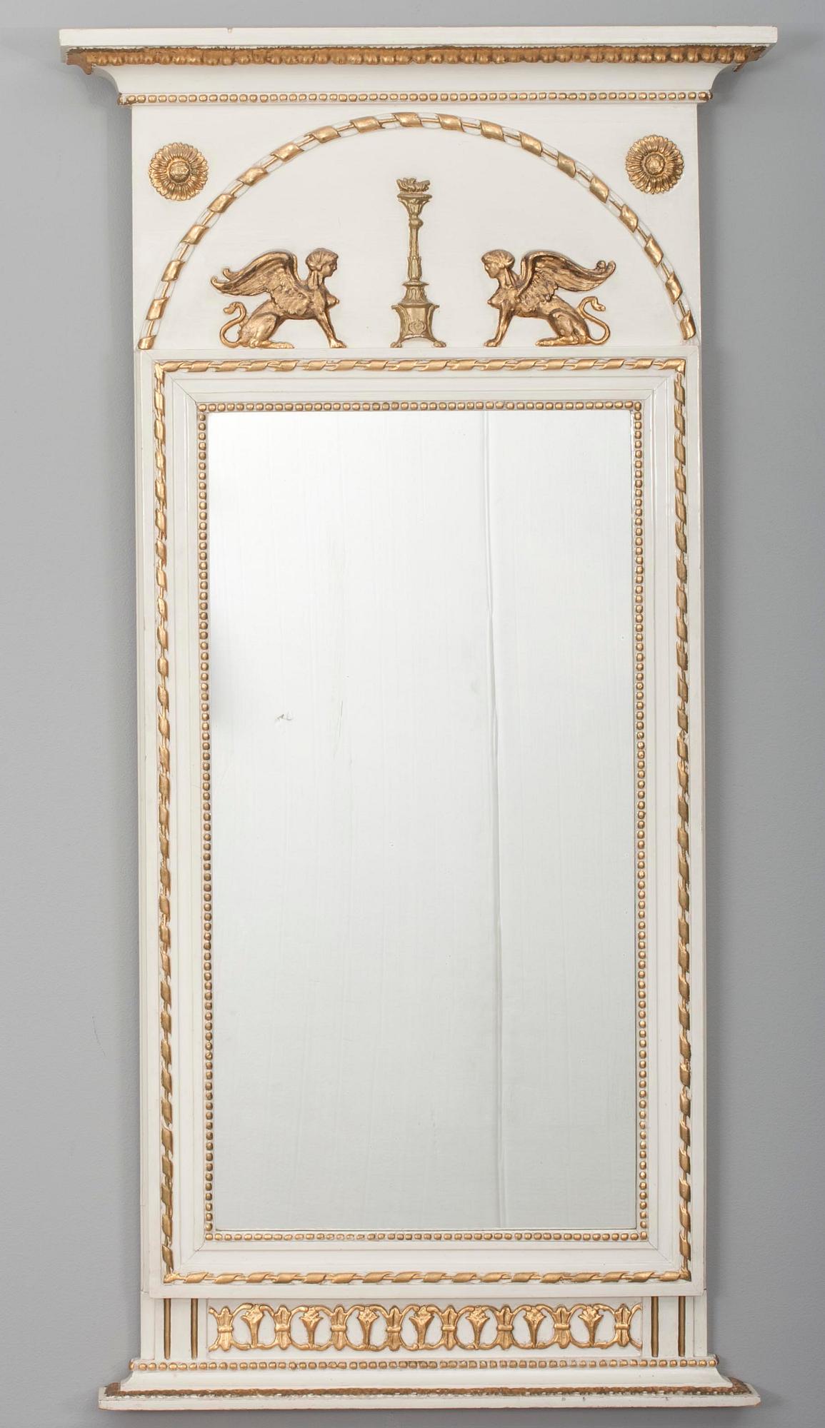 SPEGEL och KONSOLBORD, gustaviansk stil, 1900-talets första hälft.