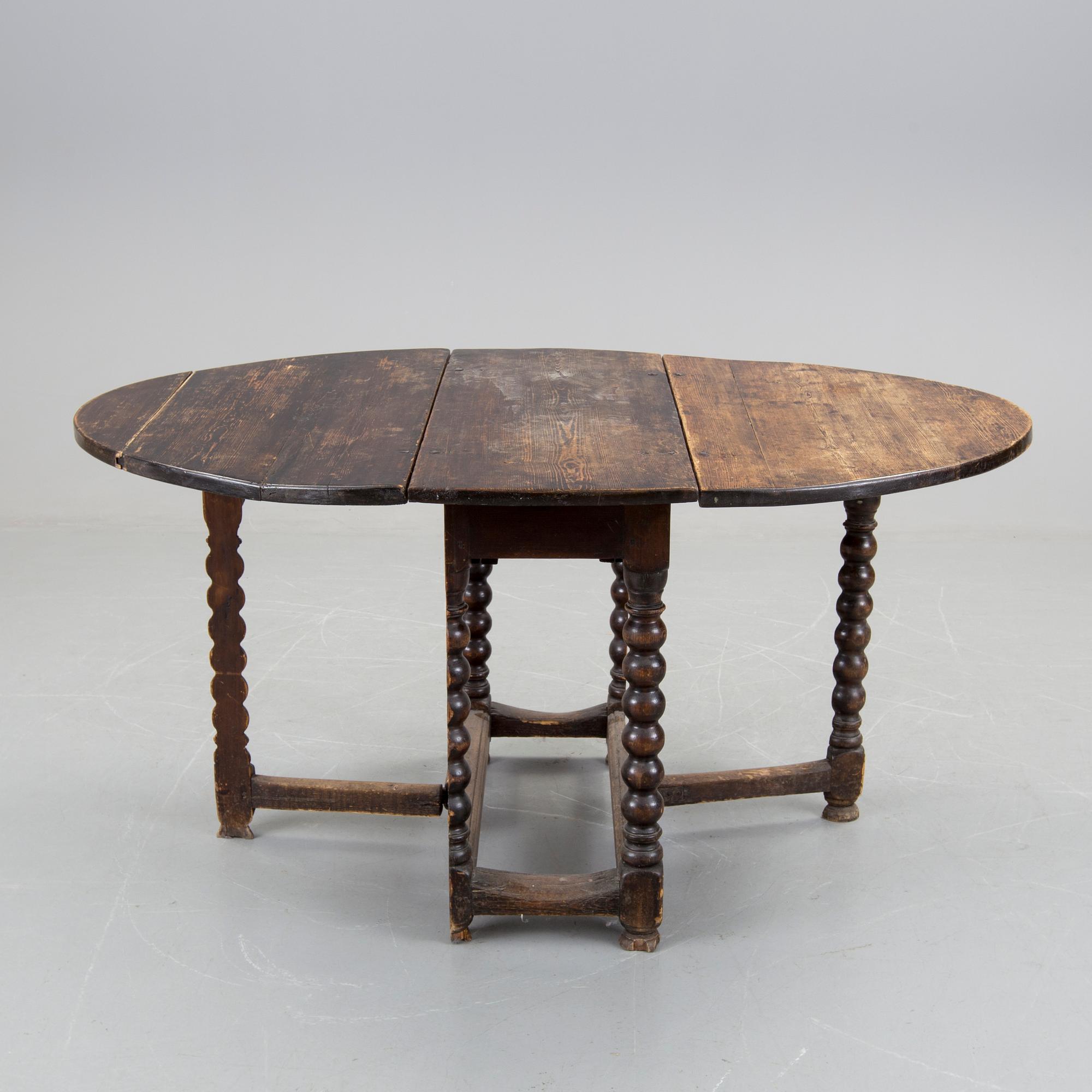 A 1800TH CENTURY TABLE.