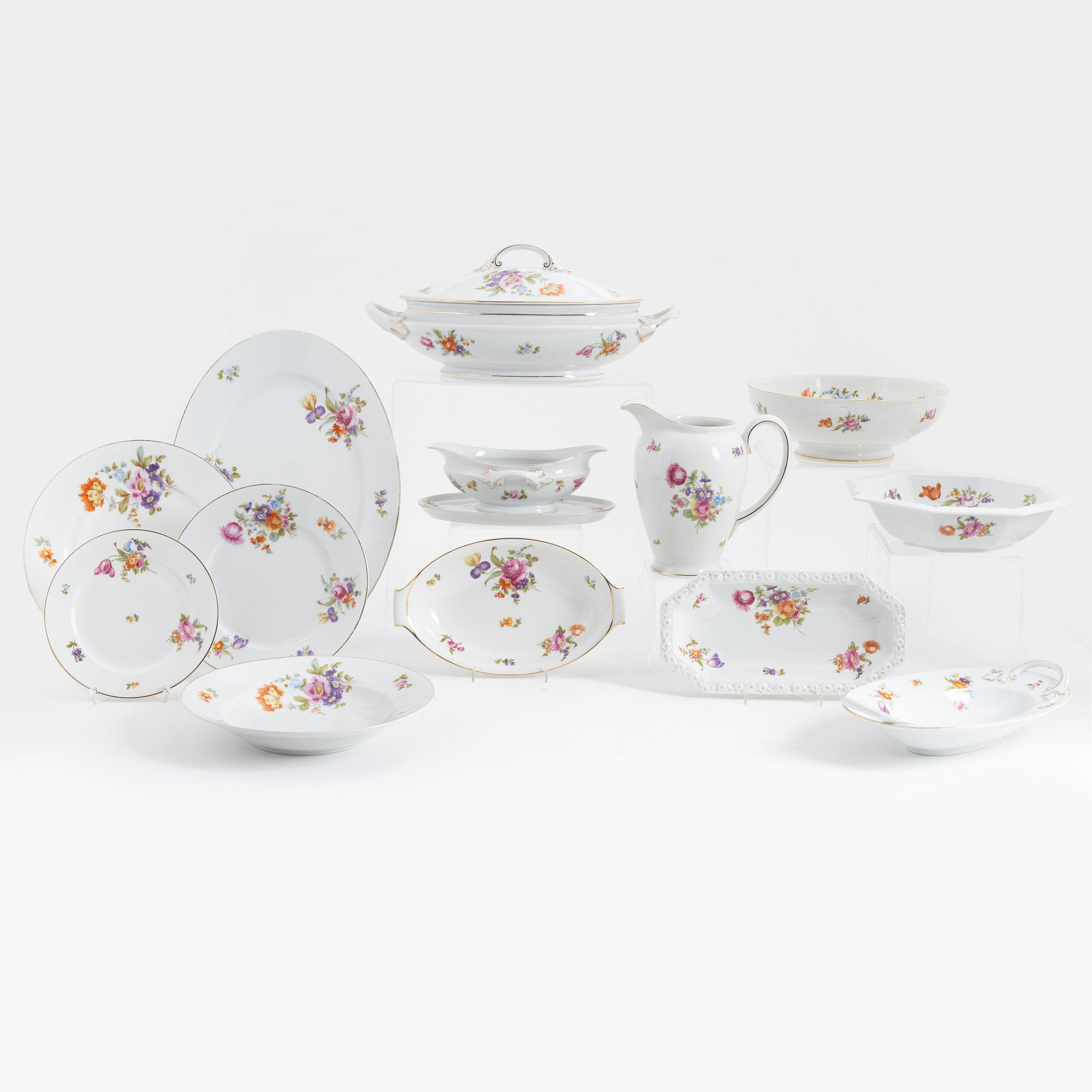 A 59-piece porcelain service, 'Aida' and 'Maria', Rosenthal, Germany.