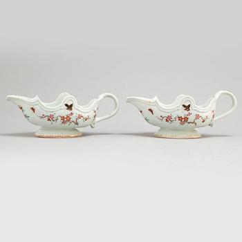 A pair of famille rose sauce boats, Qing dynasty, Qianlong (1736-95).