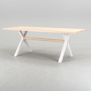 A 21th century dining table "Klong", by Broberg & Ridderstråle.