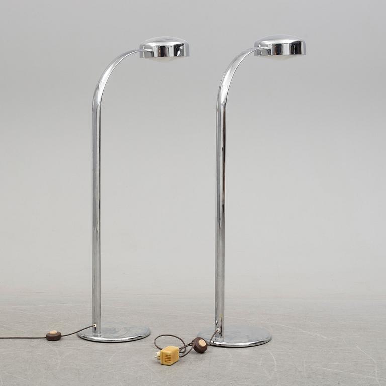 GOLVLAMPOR, ett par, "OS-lampan", Anders Pehrson, Ateljé Lyktan, Åhus, 1900-talets andra hälft.