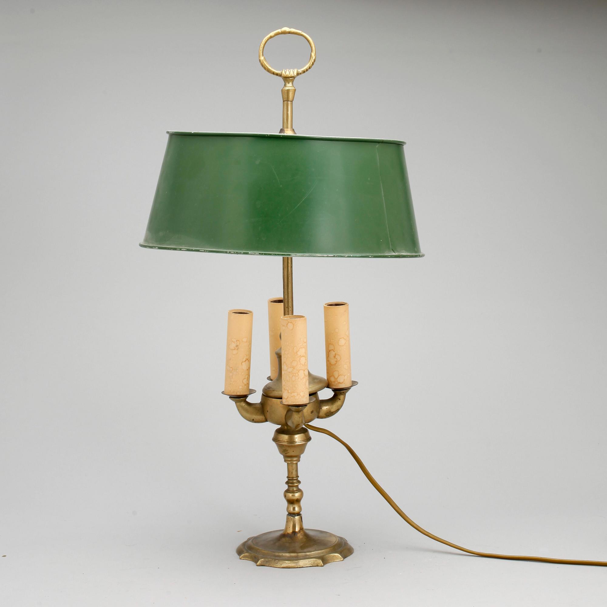 BOUILOTTELAMPA, mässing, 1900-talets första hälft. Tot höjd 58 cm.