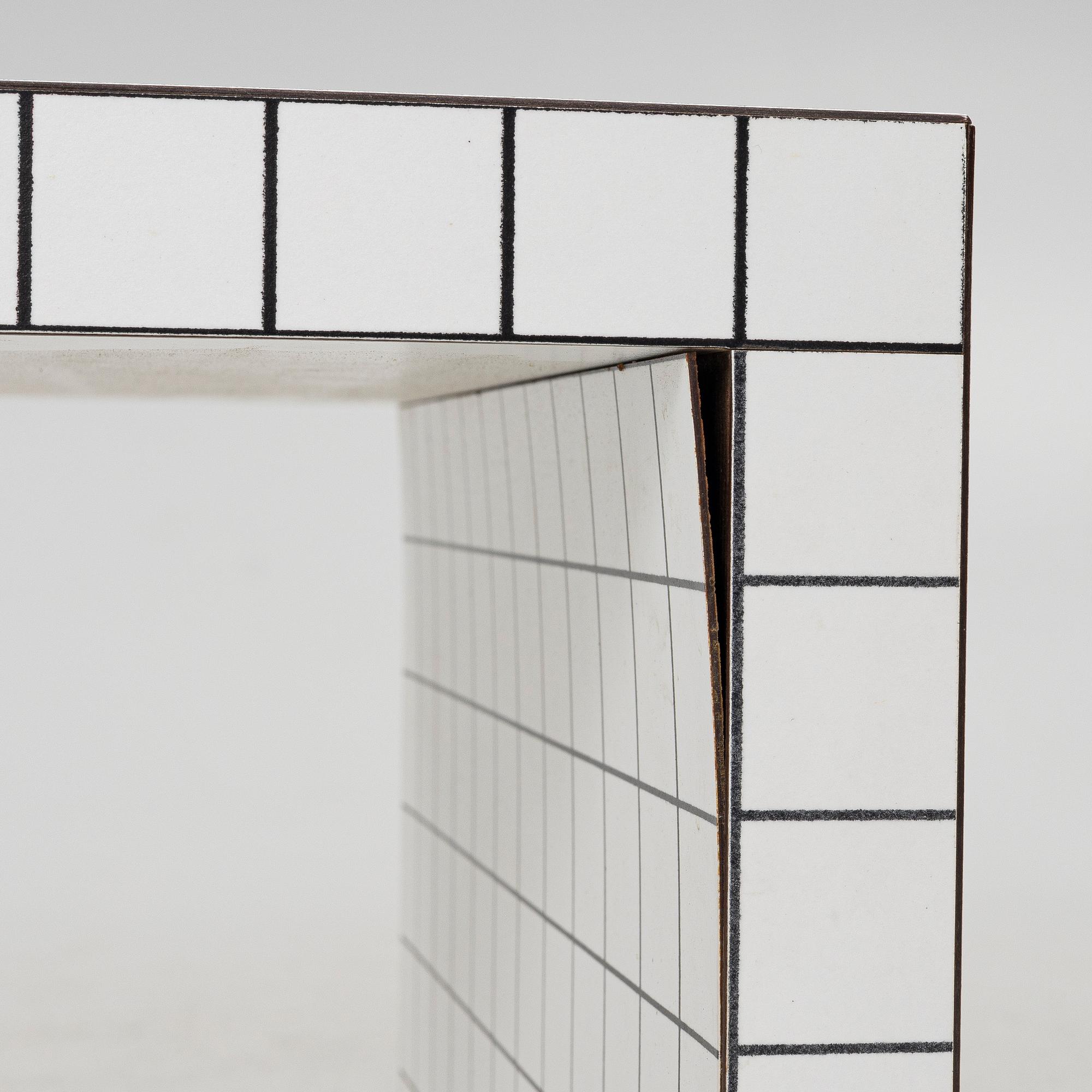 Superstudio, sidobord, "Quaderna", Zanotta, Italien.