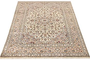A Keshan carpet, c. 283 x 195 cm.