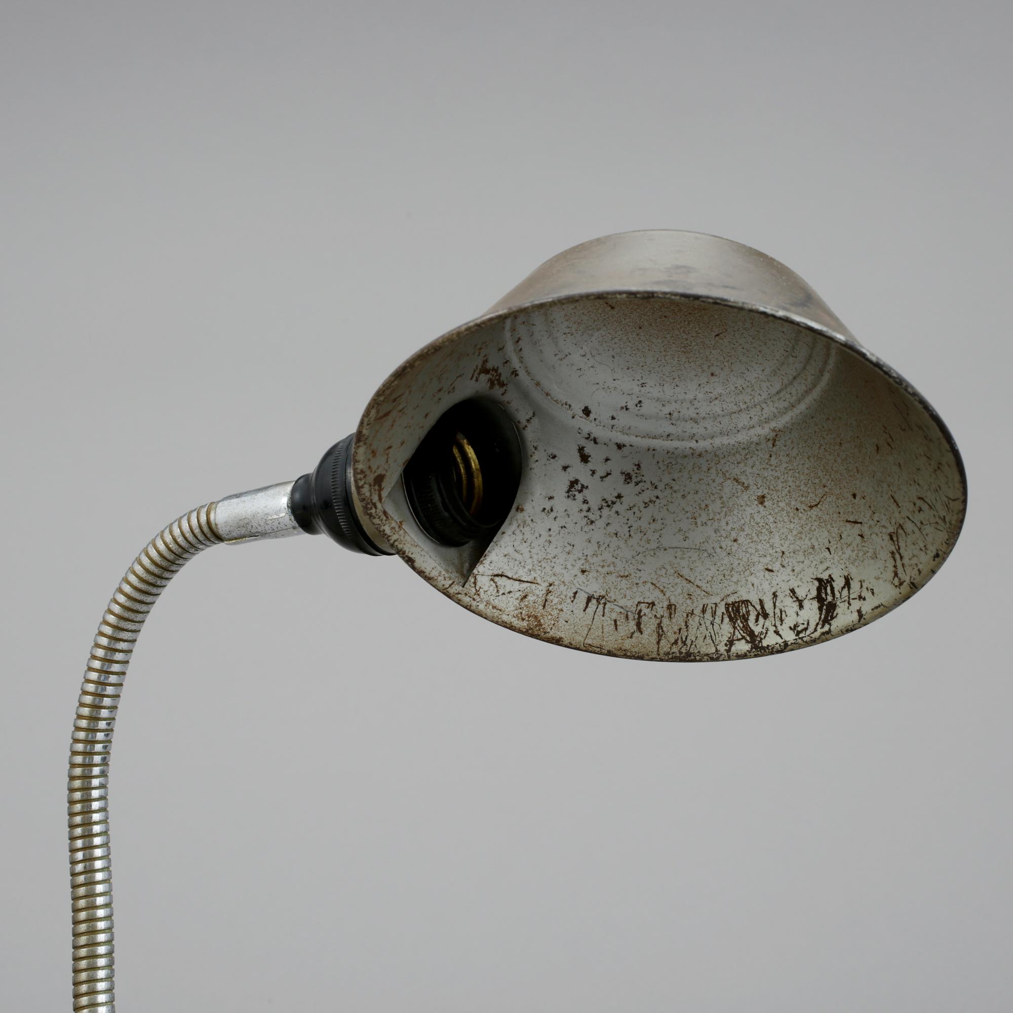 BORDSLAMPA, 1940/50-tal.