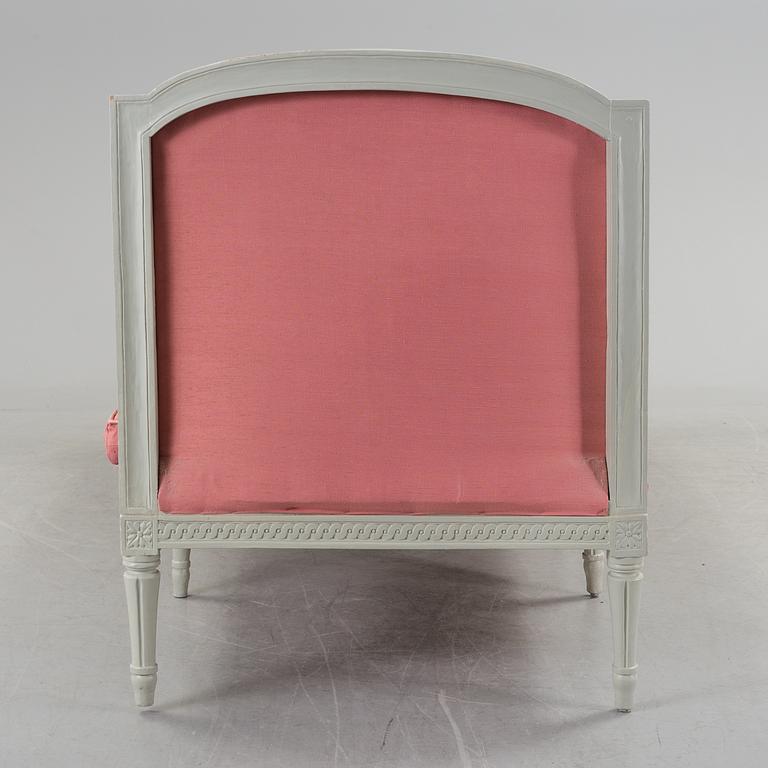 A Gustavian daybed, late 18th Century.