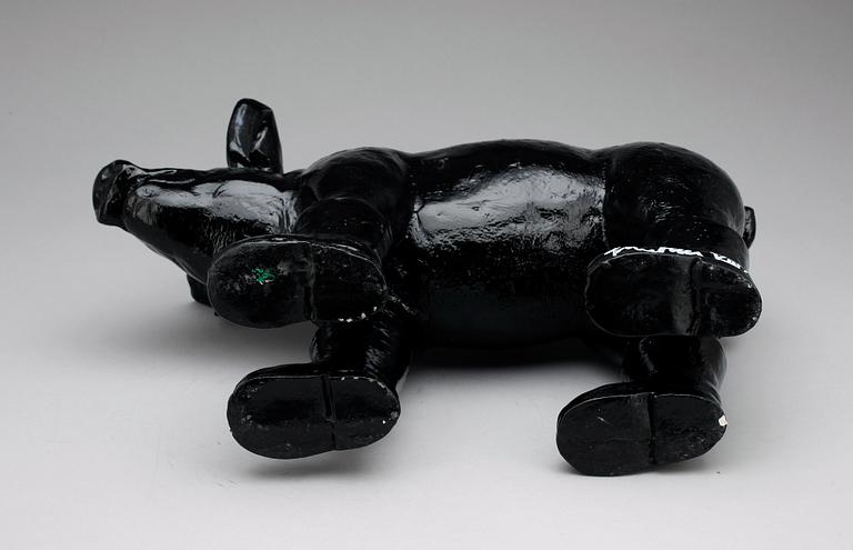 WILLIAM SWEETLOVE, "Cloned black pig with plastic boots" sign o numr VIII/X.