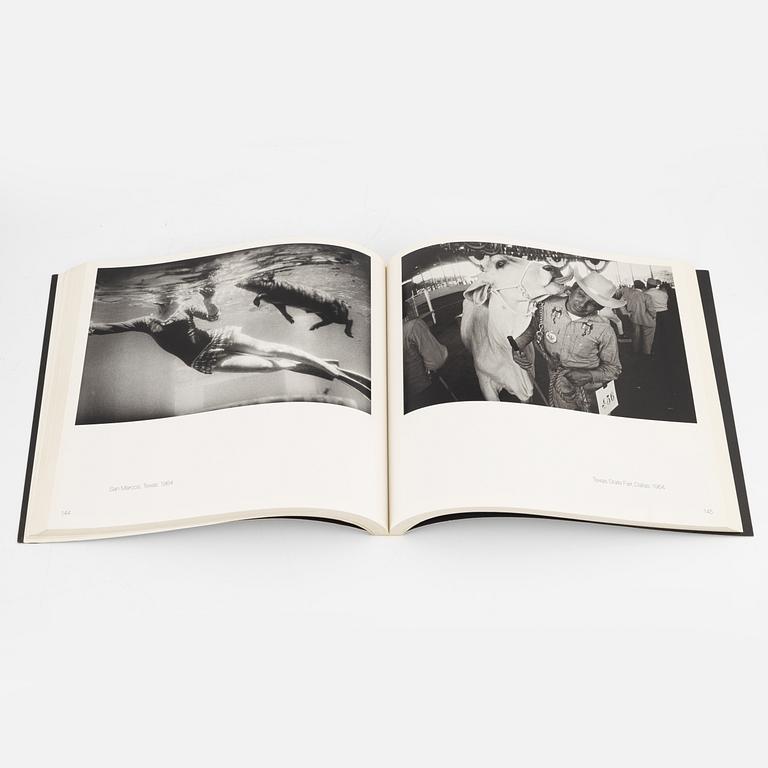 Ken Ohara, Garry Winogrand, Lee Friedlander, Bill Burke, Weegee & Mel Harris, 5 fotoböcker.