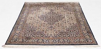 Matta, Ghom part silk, ca 165 x 107 cm.