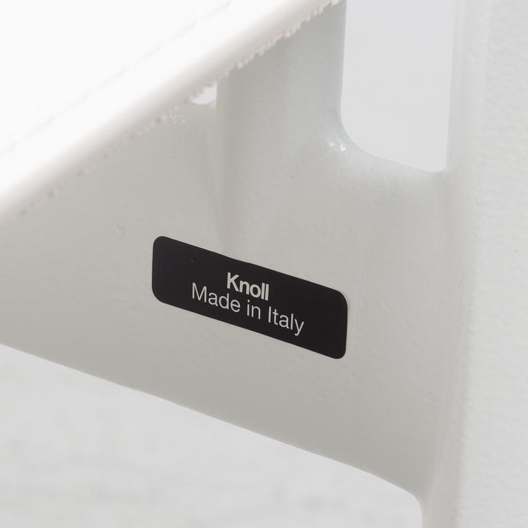 Richard Schultz, a pair of "1966 Lounge Chair", Knoll.