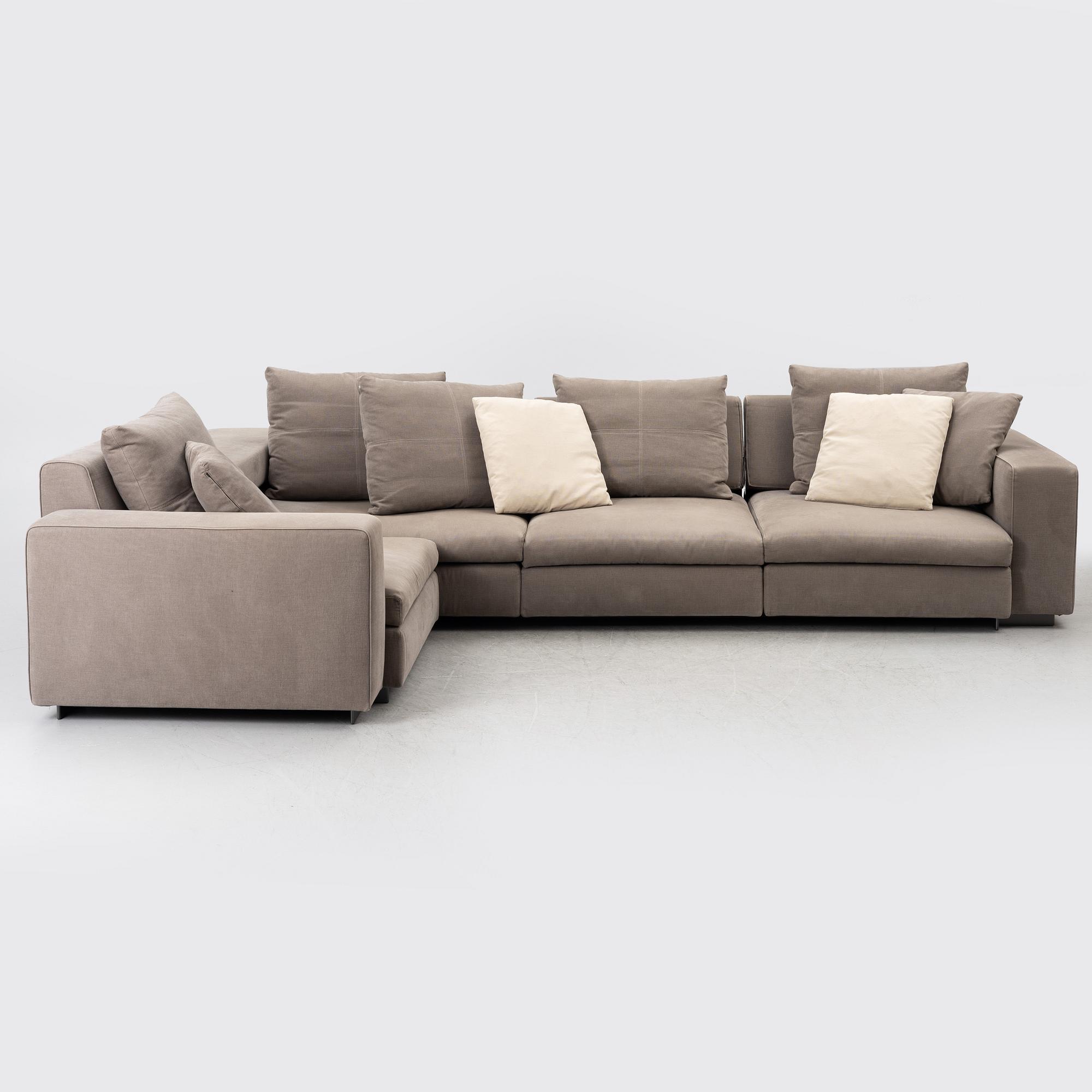 Hannes Wettstein, modulsoffa, 4 delar, "Turner", Molteni, Italien.