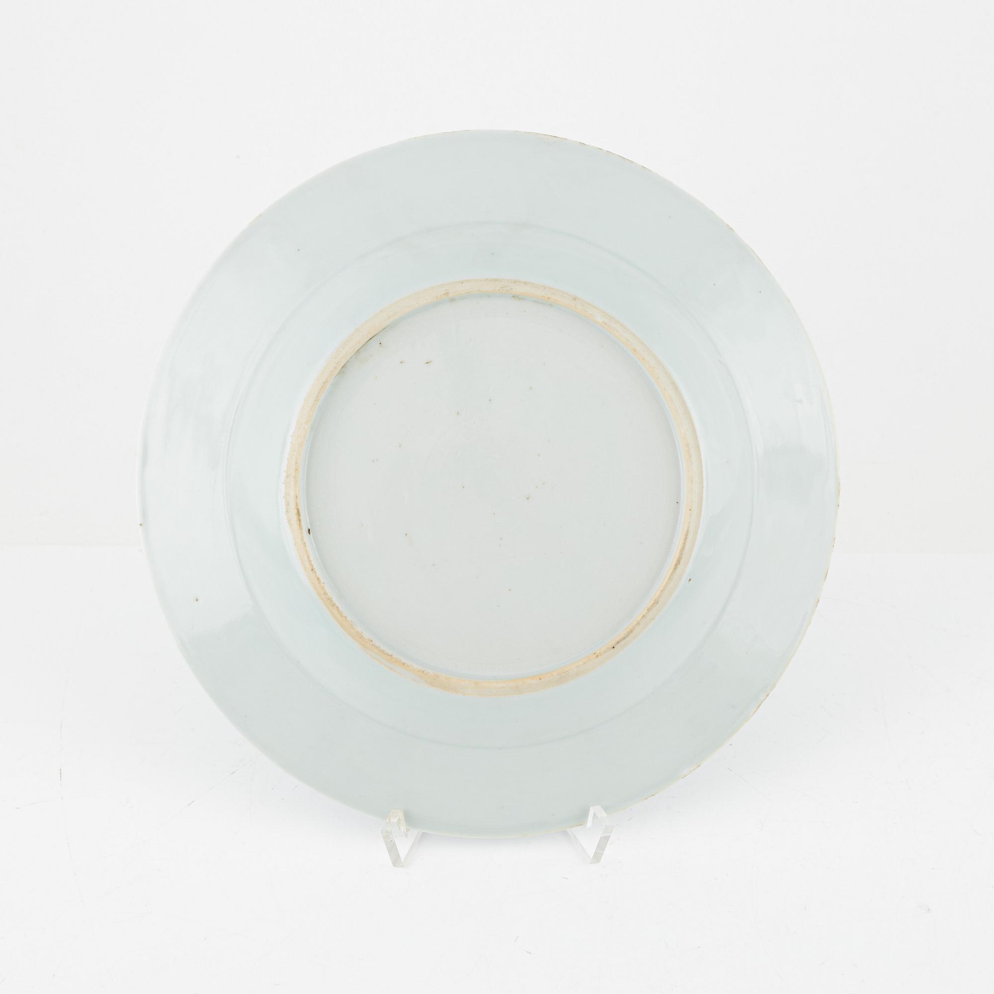 Ten blue and white pieces of a dining service, China, Qinalong (1736-95).