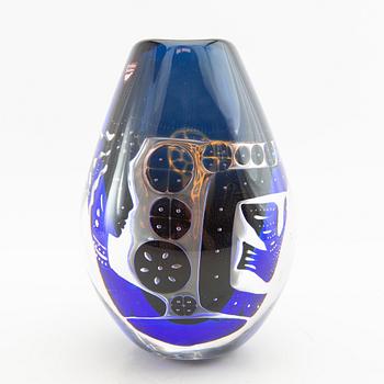 Edvin Öhrström, vase, "The Girl and the Dove", Ariel Orrefors signed 1987.