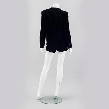 YVES SAINT LAURENT, smoking, shorts and vest, french size 40.