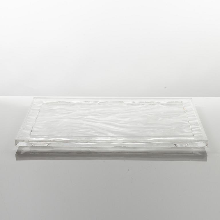 Bordslampor, 2 st, bricka samt väggklocka, Kartell, Italien.