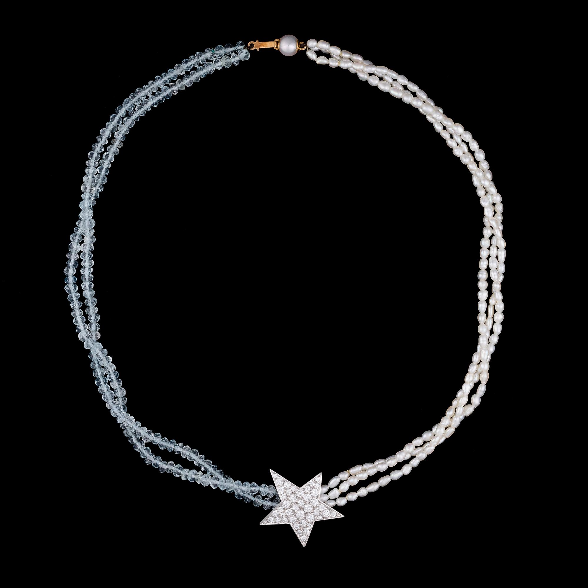 COLLIER, briljantslipade diamanter, 18K vitguld, akvamariner och keshipärlor. T. Tillander, Helsingfors 1999.