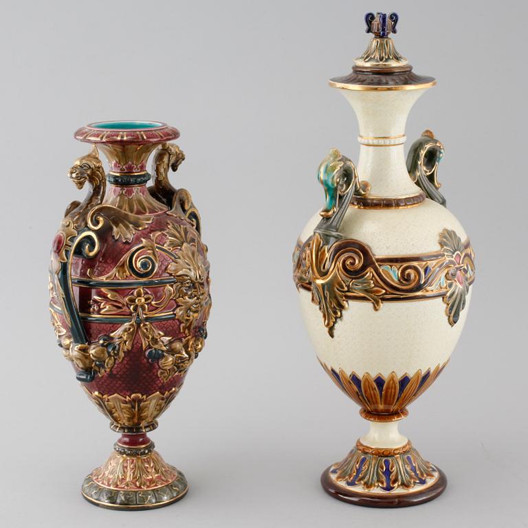 A majolica vase and urn from Rörstrand, around the year 1900.