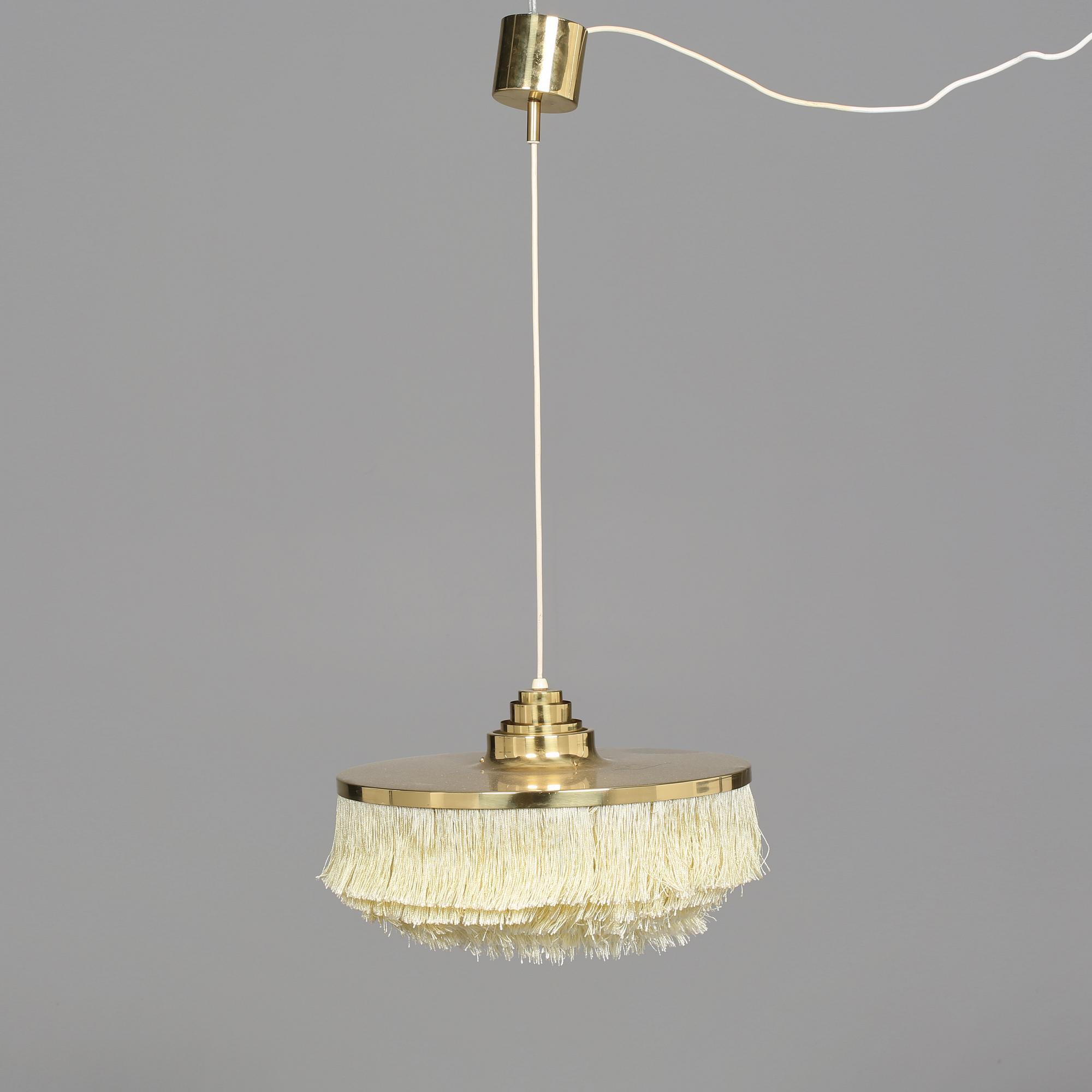 TAKLAMPA, Hans-Agne Jakobsson, Markaryd, 1900-talets andra hälft, höjd ca 18 cm.