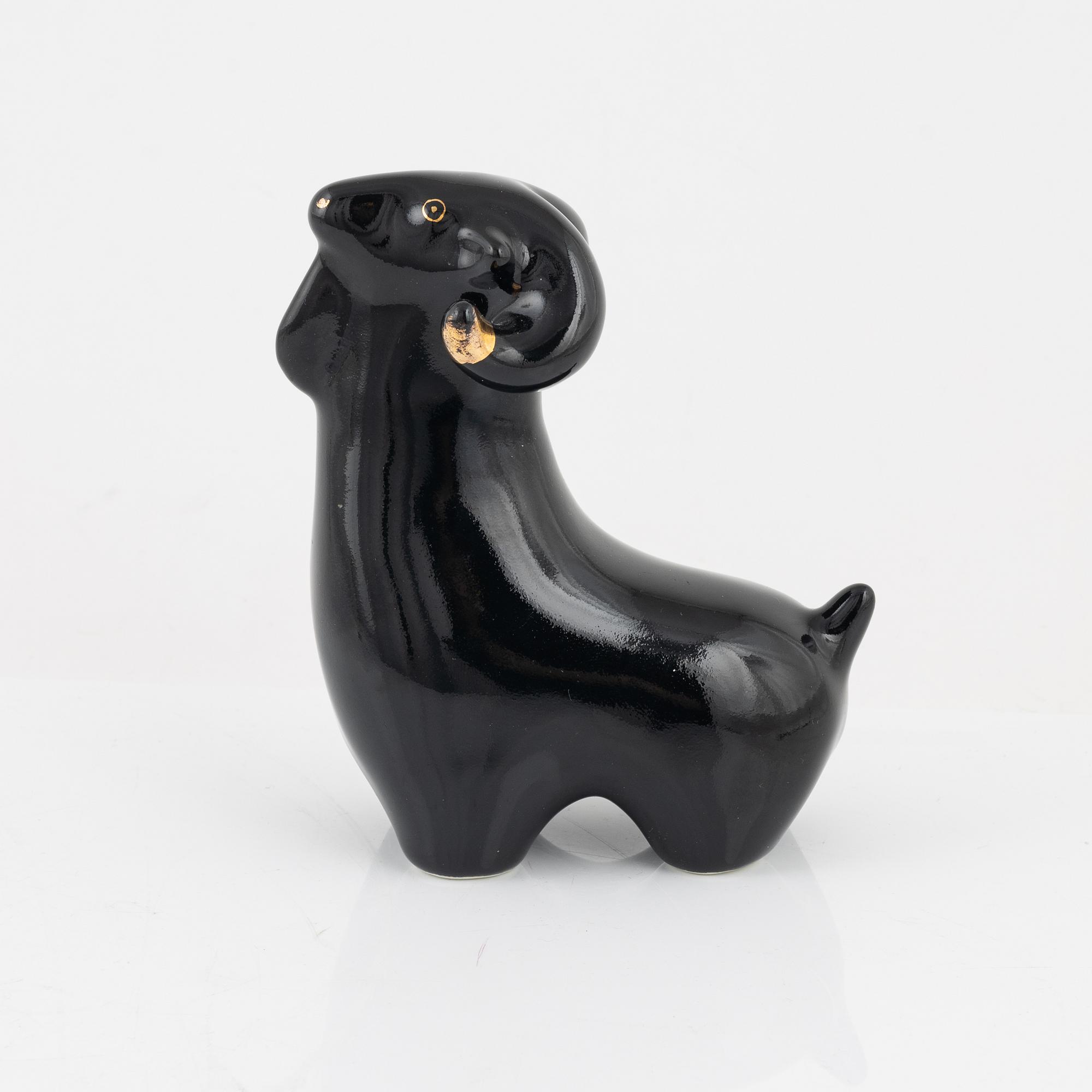 Taisto Kaasinen, a porcelaine figurine, Arabia, Finland.