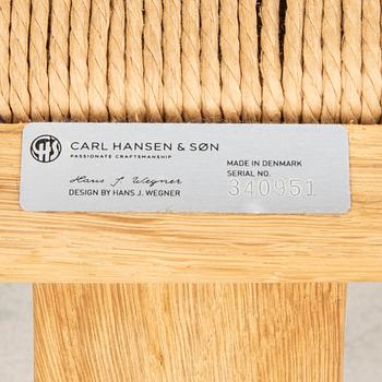 Hans J Wegner, karmstol, "CH 24"/ "Y-stolen", Carl Hansen & Son, Odense, Danmark, numrerad.