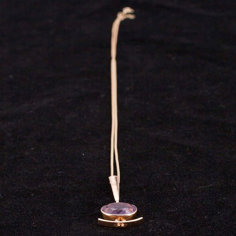 KED, guld 14K samt, Kupittaan Kulta, Åbo. HÄNGE, ametist samt guld 14K, stämplad V.I.