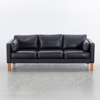 SOFFA, "Samsø", Poul Erik Rysgaard och Egon Jensen för Saxo Living, Danmark, 2000-tal.