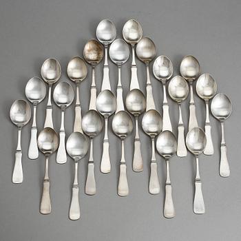 KAFFESKEDAR, 24 st, silver, MGAB modell "Uppsala", ca 1980. Tot vikt: 224 gram.