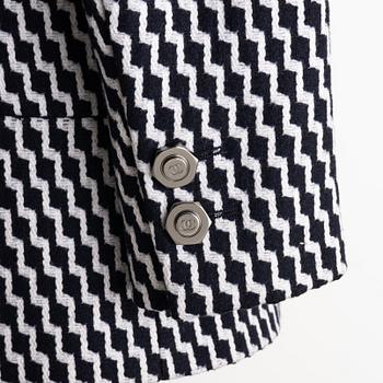 Chanel, coat, size Fr 38.