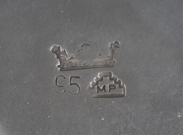 LJUSSTAKAR, 2 par och SKÅL, tenn, 1800-1900-tal.