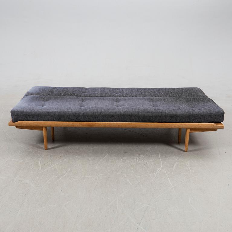 Poul M. Volther, sofa/daybed "Diva/981", Gemla Fabriker AB, Sweden, 1950s.