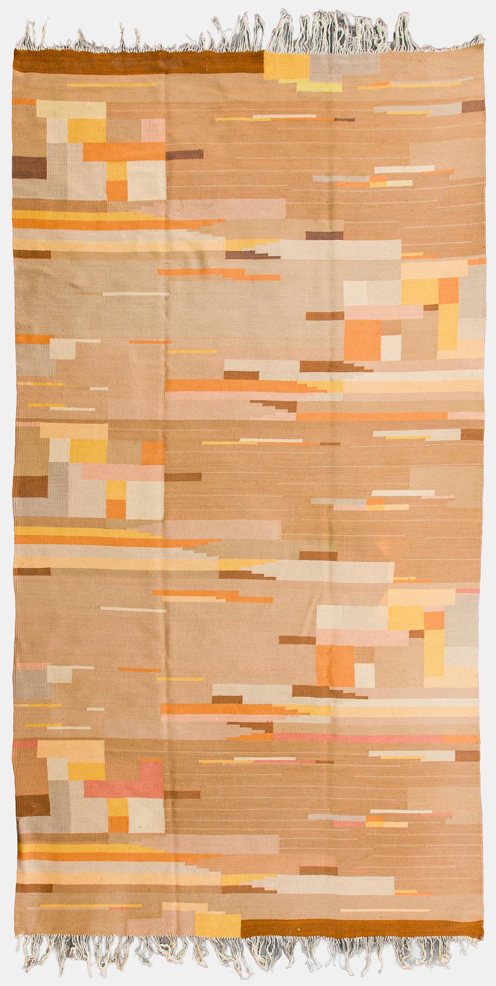 Flat weave carpet. Circa 430 x 323 cm.