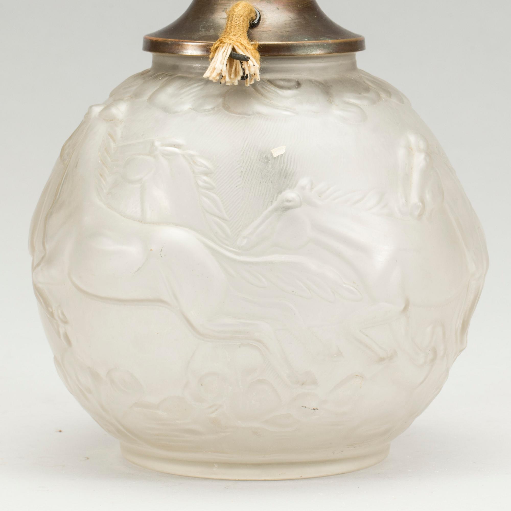 BORDSLAMPA, glas, 1900-talets första hälft.