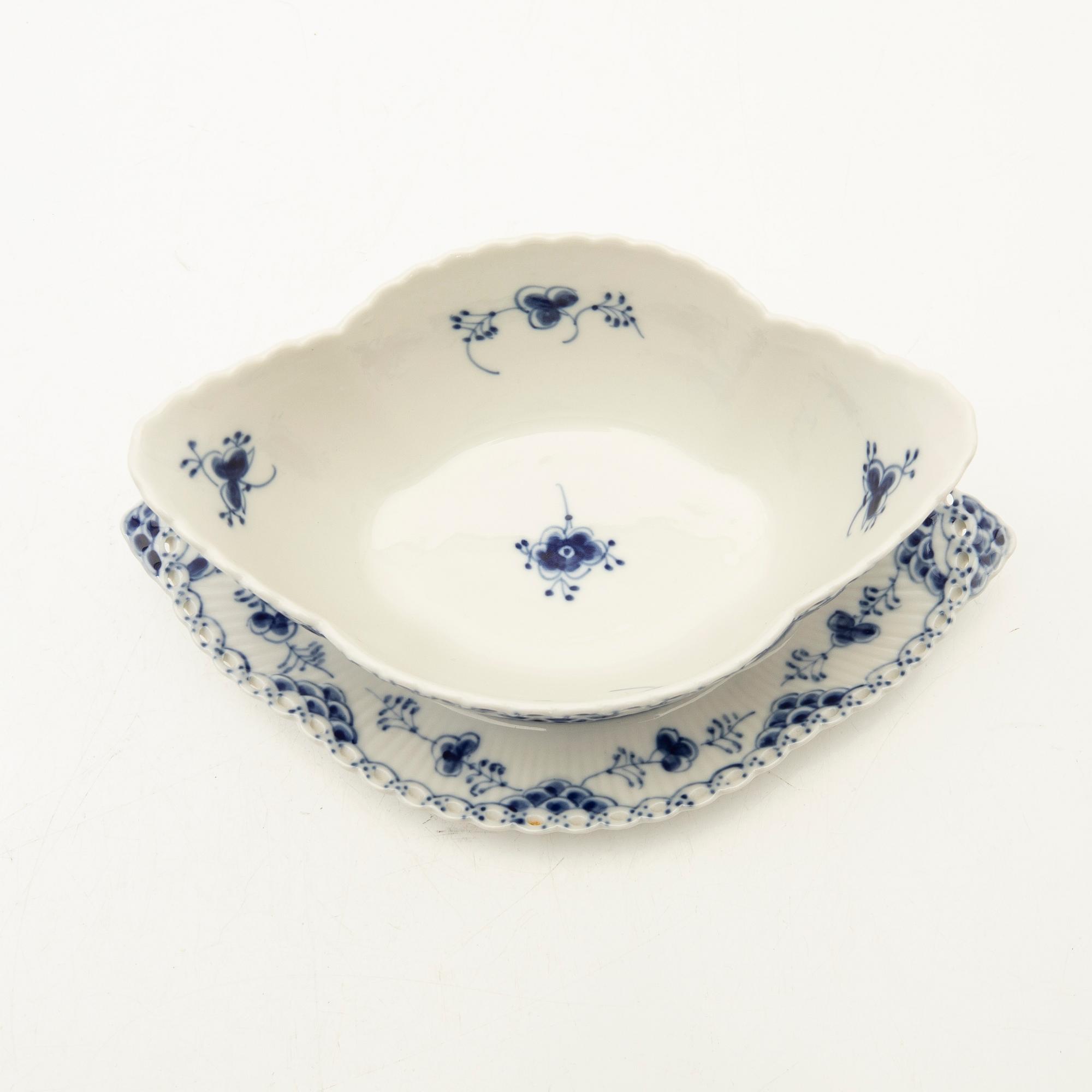 Royal Copenhagen, coffee service, 27 pieces, porcelain, "Blue Fluted", Denmark.